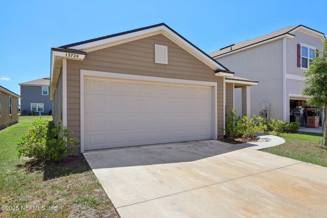 15724 Equine Gait Dr, Jacksonville, FL 32234 - photo 2