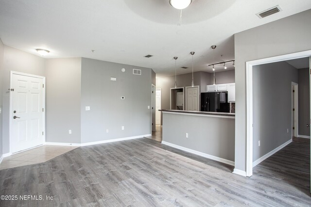 8226 Green Parrot Rd Unit 203, Jacksonville, FL 32256 - photo 3