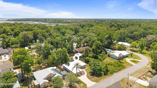 bird's eye view with a view of trees