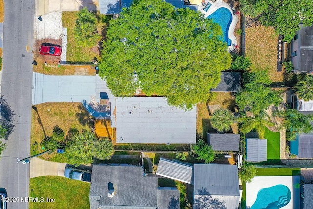 573 Oleander St, Neptune Beach, FL 32266 - bird's eye view of a pool area