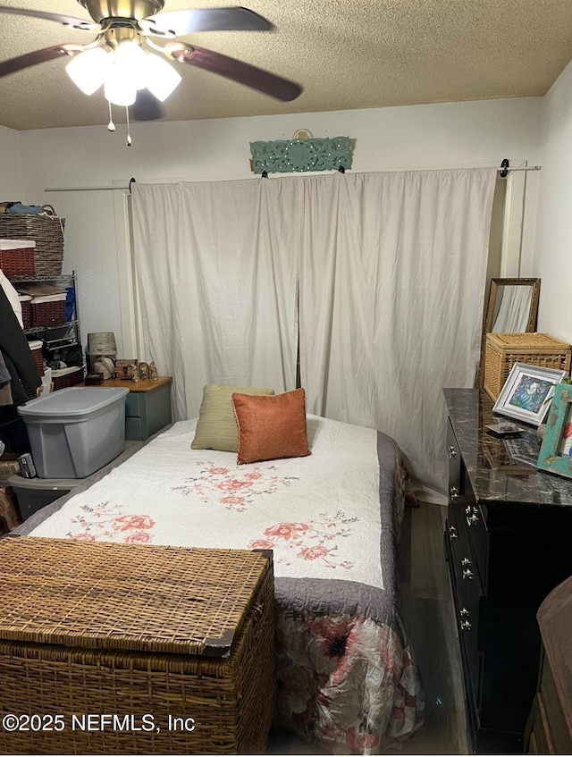 6655 Bell Tower Ct Unit 1, Jacksonville, FL 32217 - bedroom with a ceiling fan