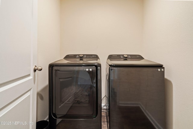 4402 Warm Springs Way, Middleburg, FL 32068 - laundry area with washing machine and dryer