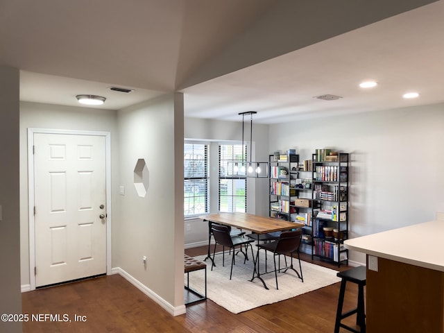 6110 W 1st Mnr, Palatka, FL 32177 - dining room with visible vents, recessed lighting, baseboards, and dark wood-style floors