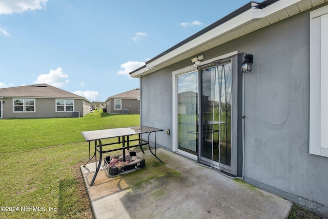 3416 Concord Ct, Green Cove Springs, FL 32043 - view of patio featuring central AC unit
