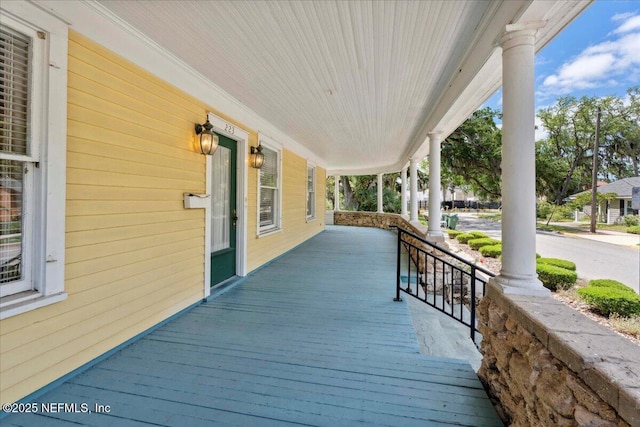 223 Rainey Ave, Saint Augustine, FL 32084 - deck with a porch