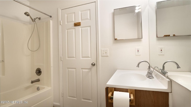 full bath with shower / bath combination and vanity