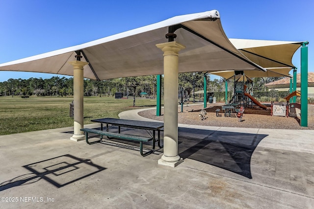 417 Palazzo Cir, Saint Augustine, FL 32092 - view of home's community with a yard
