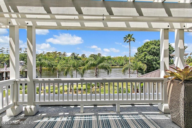 301 S Roscoe Blvd, Ponte Vedra Beach, FL 32082 - balcony featuring a water view and a pergola