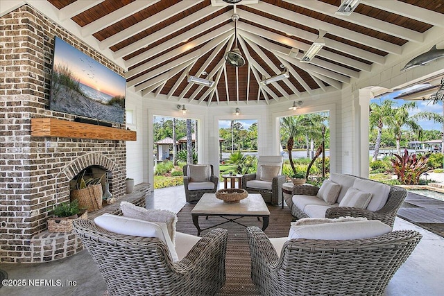 301 S Roscoe Blvd, Ponte Vedra Beach, FL 32082 - sunroom / solarium with plenty of natural light and beamed ceiling