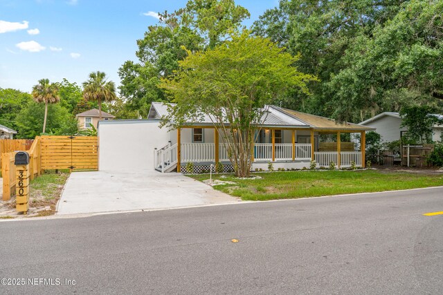 360 Varella Ave, Saint Augustine, FL 32084 - view of front of house featuring a porch