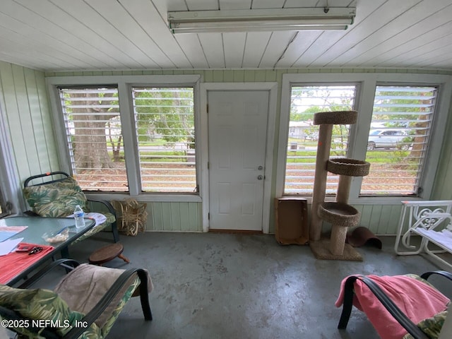 view of sunroom / solarium