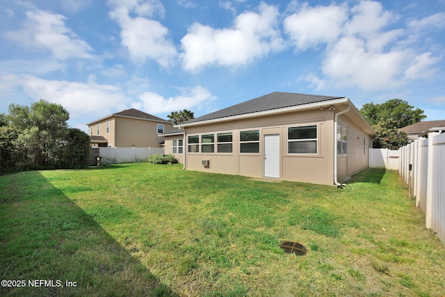 11459 Glenlaurel Oaks Cir, Jacksonville, FL 32257 - rear view of property with a fenced backyard and a yard