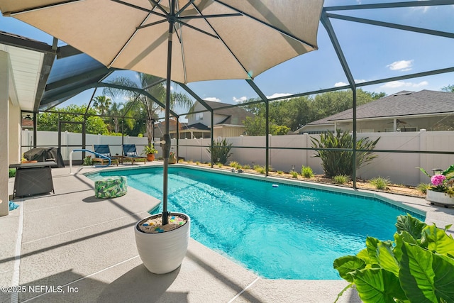 1421 Kipling Ln, Ponte Vedra, FL 32081 - view of pool featuring a patio area, a fenced backyard, and glass enclosure