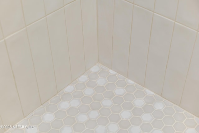 details with a decorative wall