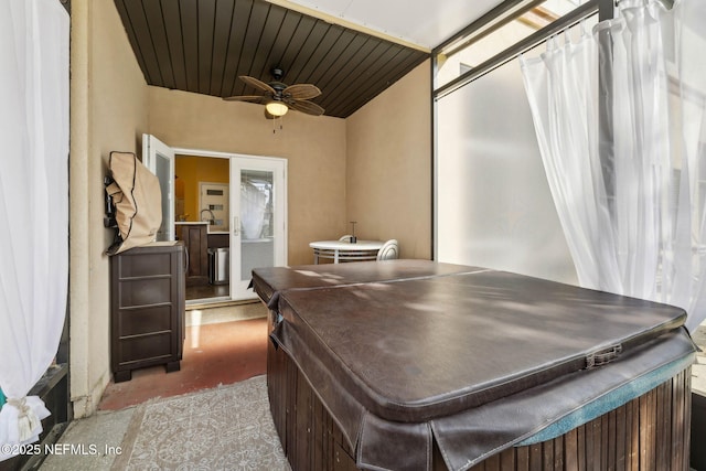 office with ceiling fan