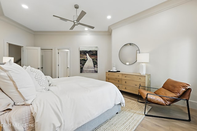 bedroom with crown molding, baseboards, ceiling fan, recessed lighting, and light wood finished floors