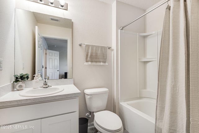 bathroom with visible vents, shower / tub combo with curtain, toilet, and vanity
