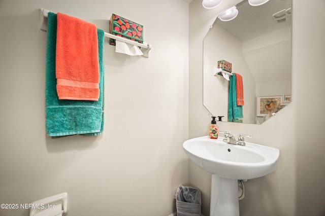 686 Reese Ave, Orange Park, FL 32065 - bathroom with a textured ceiling