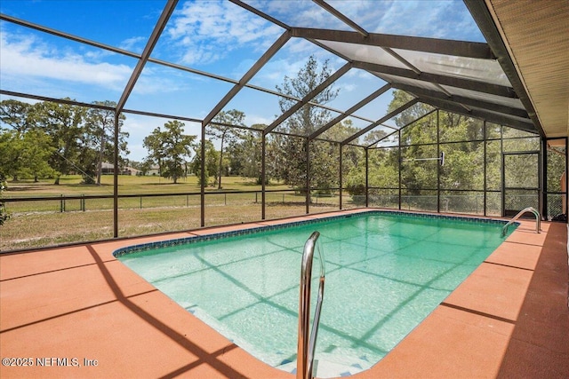 5088 Merrifield Ct, Spring Hill, FL 34608 - outdoor pool featuring a patio and glass enclosure