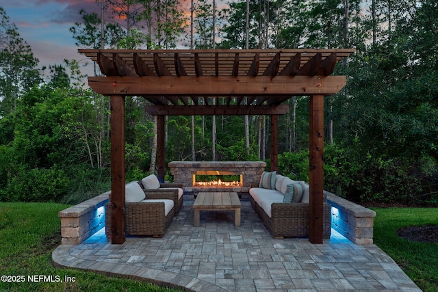 55 Rainbow Trout Ln, Ponte Vedra, FL 32081 - patio terrace at dusk featuring an outdoor living space, a pergola, and a patio area