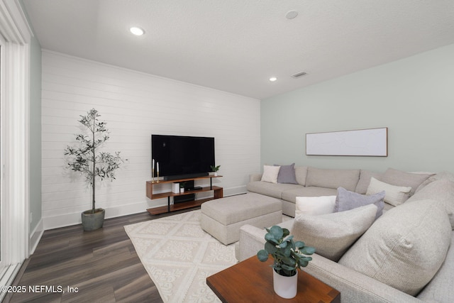 55 Rainbow Trout Ln, Ponte Vedra, FL 32081 - living area featuring dark wood-style flooring, recessed lighting, and baseboards