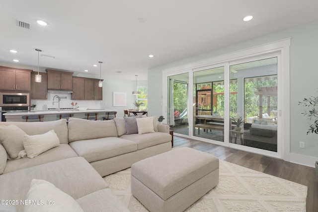 55 Rainbow Trout Ln, Ponte Vedra, FL 32081 - living area featuring recessed lighting, wood finished floors, and baseboards