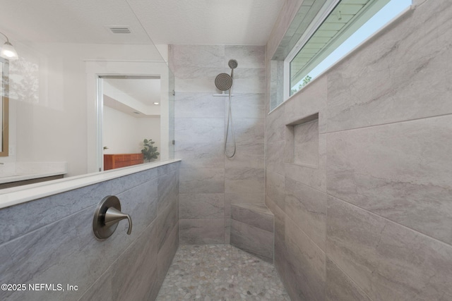 55 Rainbow Trout Ln, Ponte Vedra, FL 32081 - bathroom with a tile shower