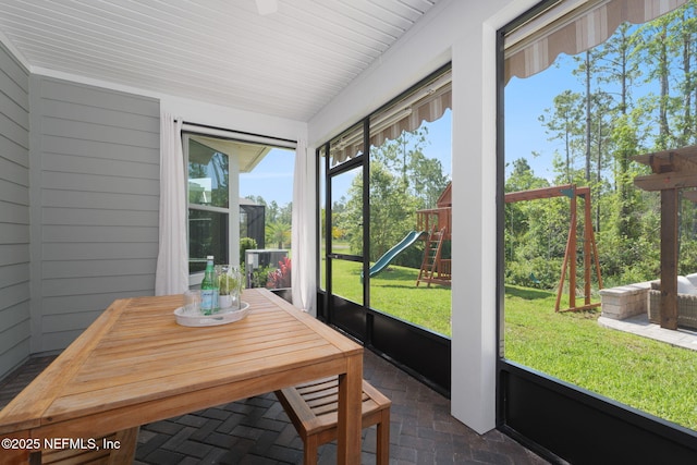 55 Rainbow Trout Ln, Ponte Vedra, FL 32081 - sunroom / solarium with outdoor dining space