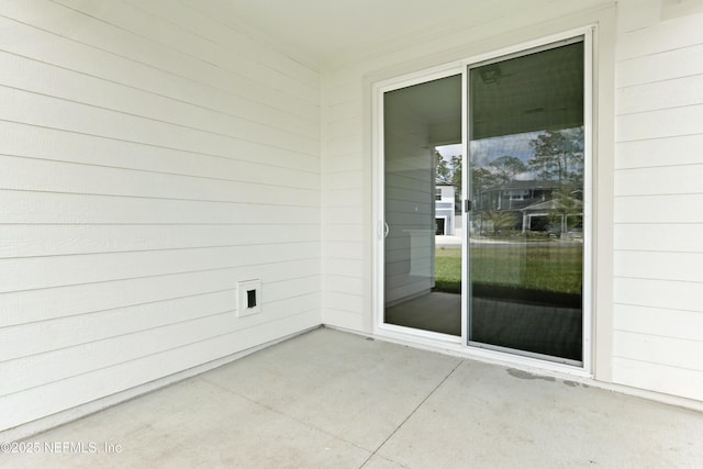 2442 Glade Ln, Green Cove Springs, FL 32043 - view of patio / terrace