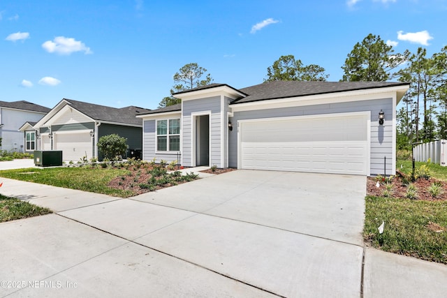 2416 Glade Ln, Green Cove Springs, FL 32043 - view of front of house with driveway and an attached garage