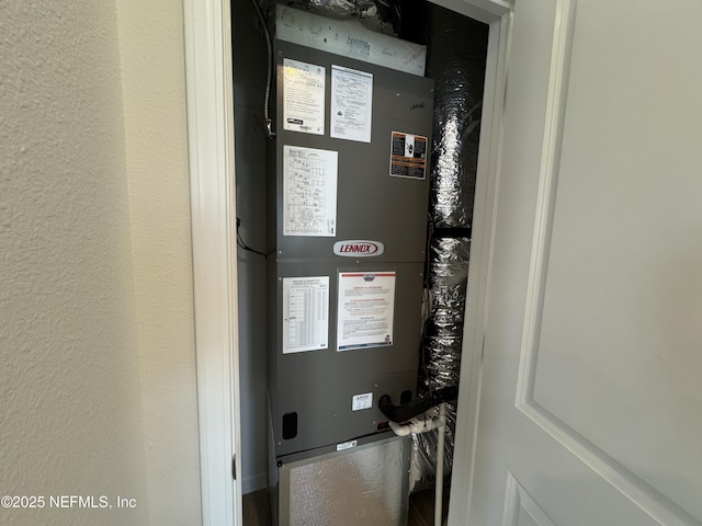 2672 Charmer Ct, Green Cove Springs, FL 32043 - utilities featuring heating unit