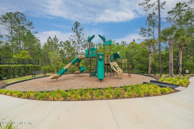 201 Bridgeton St, Saint Johns, FL 32259 - community jungle gym with fence