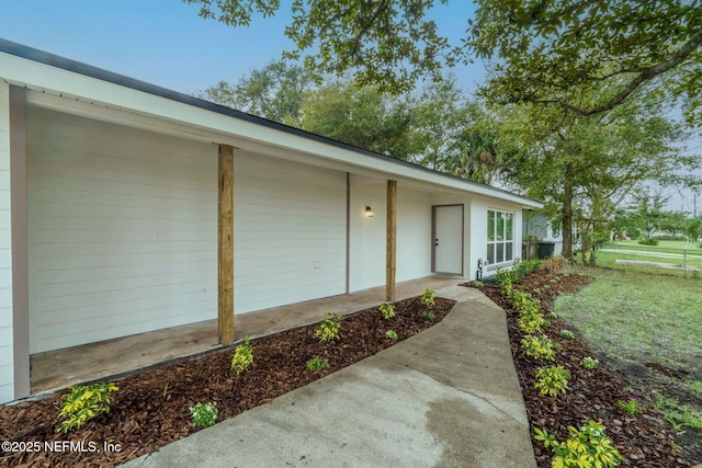 10856 Hawaii Dr S, Jacksonville, FL 32246 - view of doorway to property