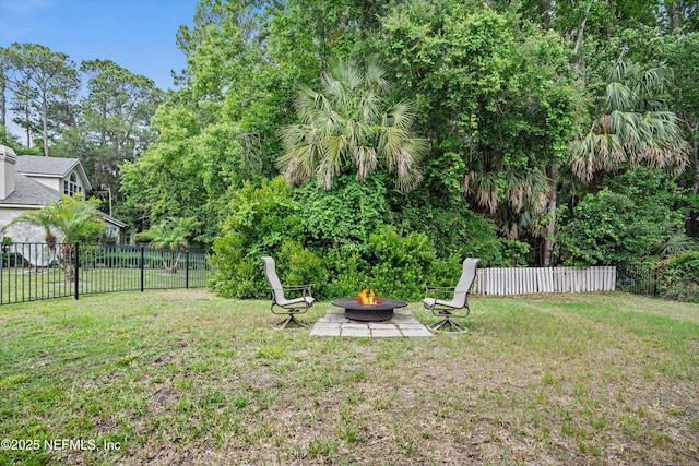 1105 Pine Mill Ln, Ponte Vedra Beach, FL 32082 - view of yard with an outdoor fire pit