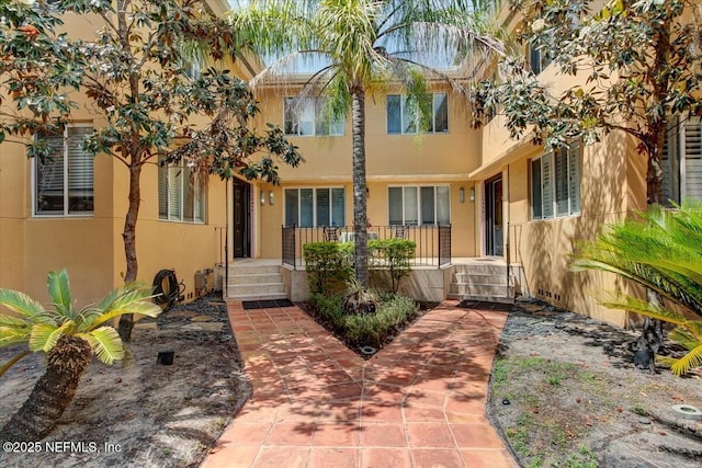2159 Riverside Ave Unit 4, Jacksonville, FL 32204 - townhome / multi-family property featuring stucco siding