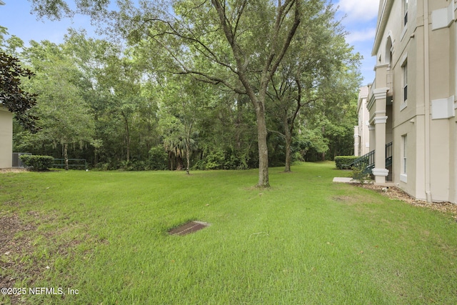 8601 Beach Blvd Unit 323, Jacksonville, FL 32216 - view of yard