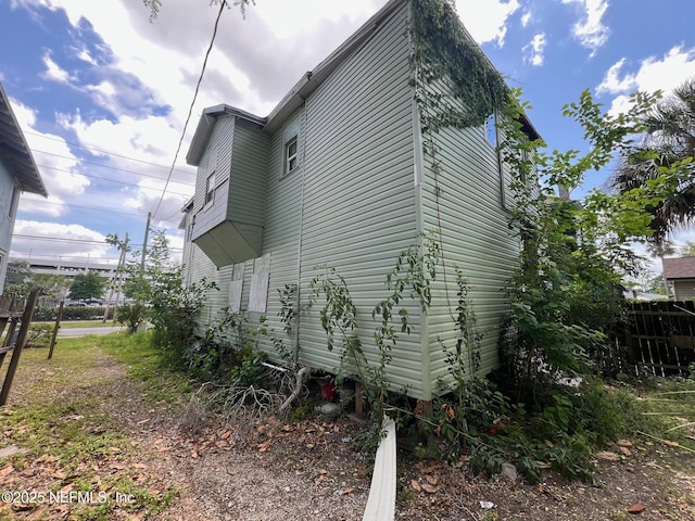 2024 N Davis St, Jacksonville, FL 32209 - view of side of home