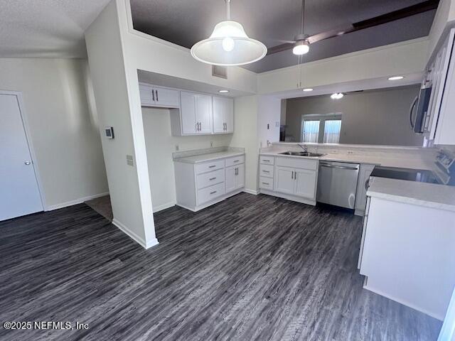 5463 Mariners Cove Dr, Jacksonville, FL 32210 - photo 4