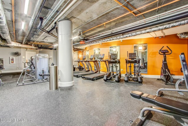 400 E Bay St Unit 1610-1611, Jacksonville, FL 32202 - exercise room featuring baseboards