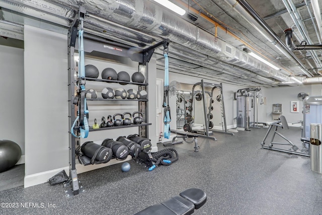 400 E Bay St Unit 1610-1611, Jacksonville, FL 32202 - workout area with baseboards
