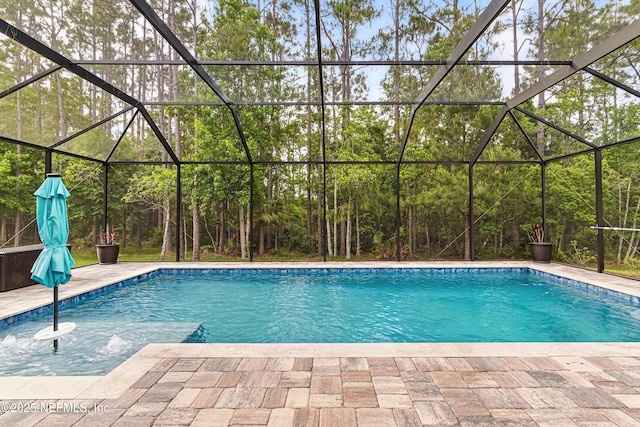 228 Gladstone Ct, Saint Johns, FL 32259 - outdoor pool with glass enclosure
