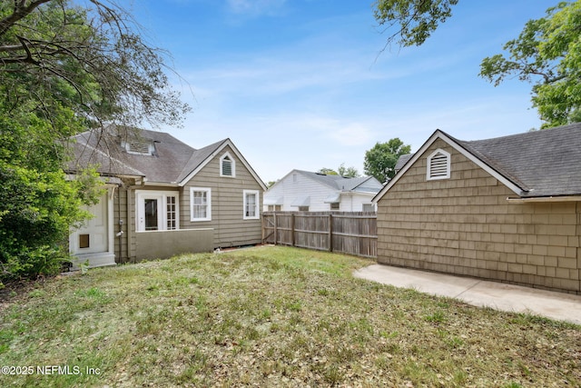 4949 Fremont St, Jacksonville, FL 32210 - view of yard with fence
