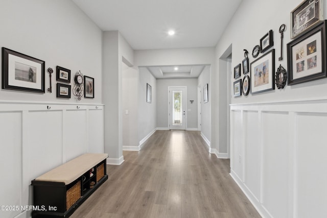 85325 Champlain Dr, Fernandina Beach, FL 32034 - hallway featuring wood finished floors, recessed lighting, and baseboards