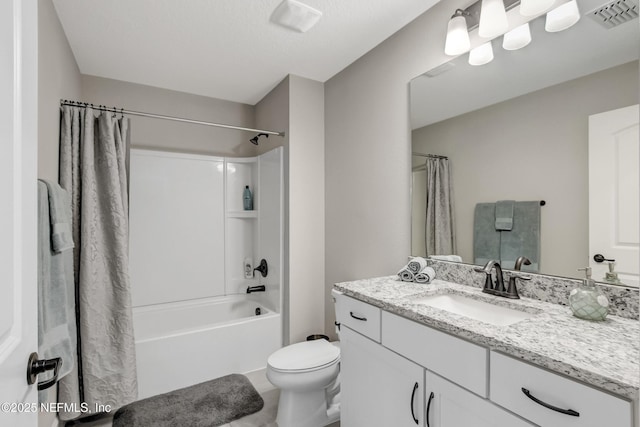 85325 Champlain Dr, Fernandina Beach, FL 32034 - full bath featuring vanity, shower / bath combo, and toilet