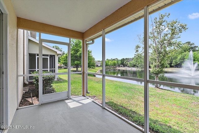 8550 Argyle Business Loop Unit 407, Jacksonville, FL 32244 - unfurnished sunroom featuring a water view
