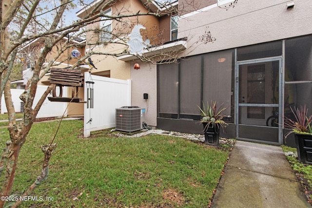 625 Oakleaf Plantation Pkwy Unit 1115, Orange Park, FL 32065 - exterior space with a yard, fence, and central AC