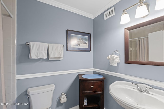 890 A1A Beach Blvd Unit 39, Saint Augustine, FL 32080 - bathroom featuring crown molding and a shower with shower curtain