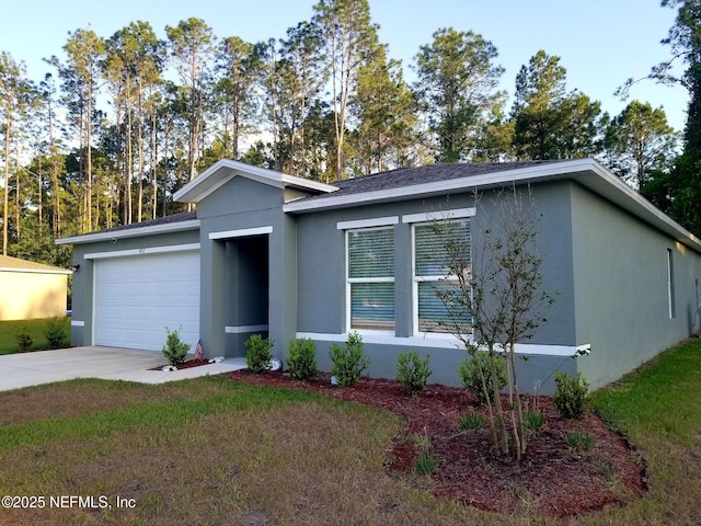 497 Live Oak Loop, Crescent City, FL 32112 - ranch-style house featuring an attached garage, concrete driveway, and stucco siding