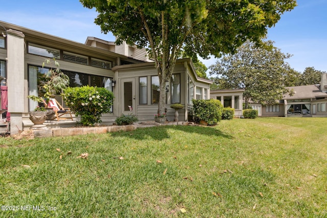 90 Players Club Villas Rd, Ponte Vedra Beach, FL 32082 - back of house with a yard