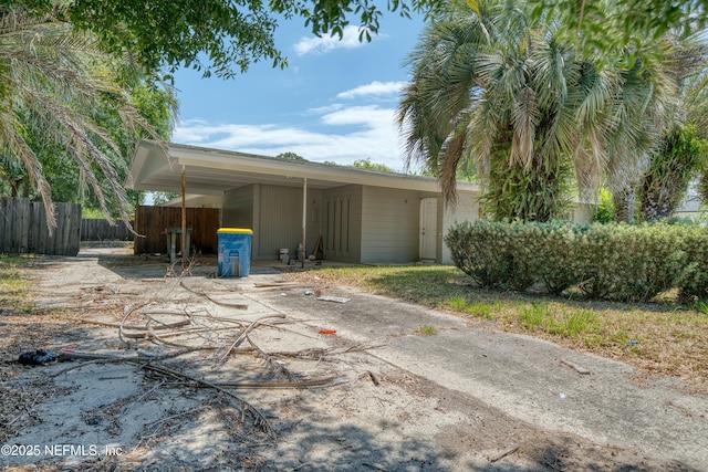 9441 Devonshire Blvd, Jacksonville, FL 32208 - exterior space featuring fence
